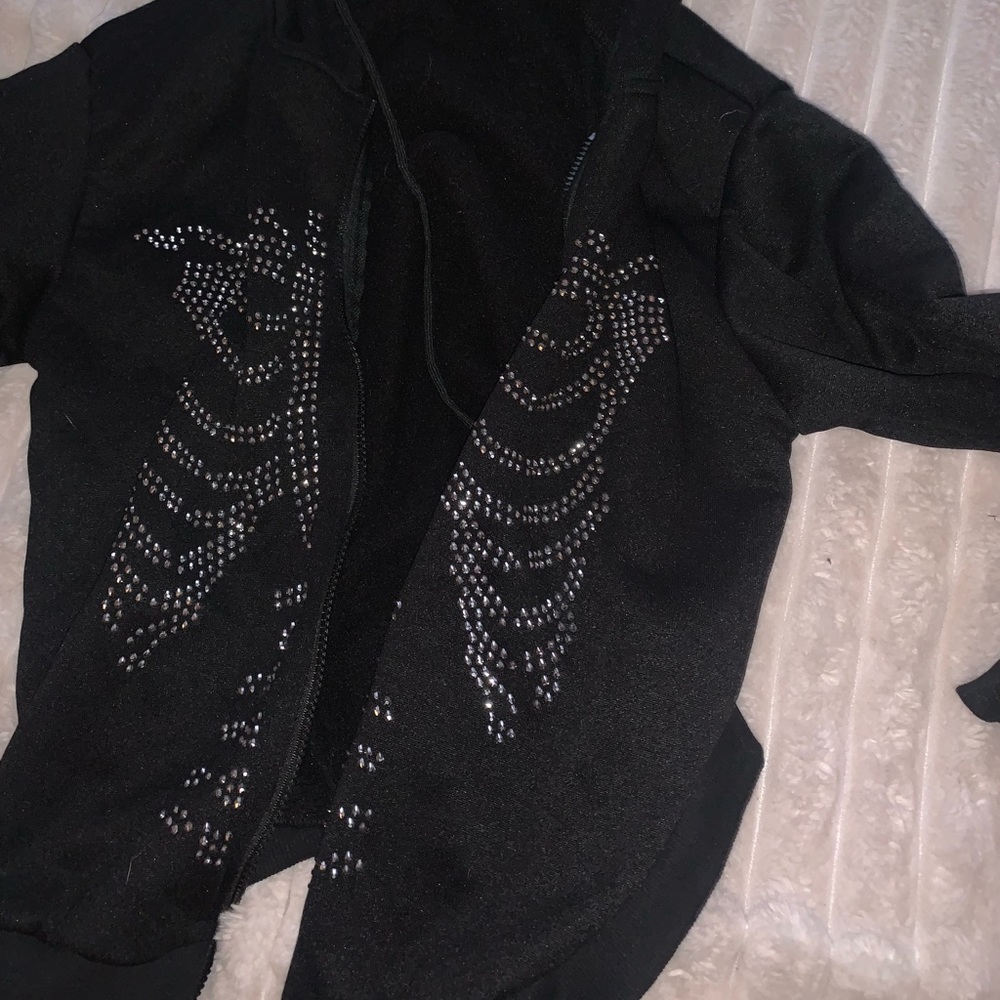 skeleton sweater!!
